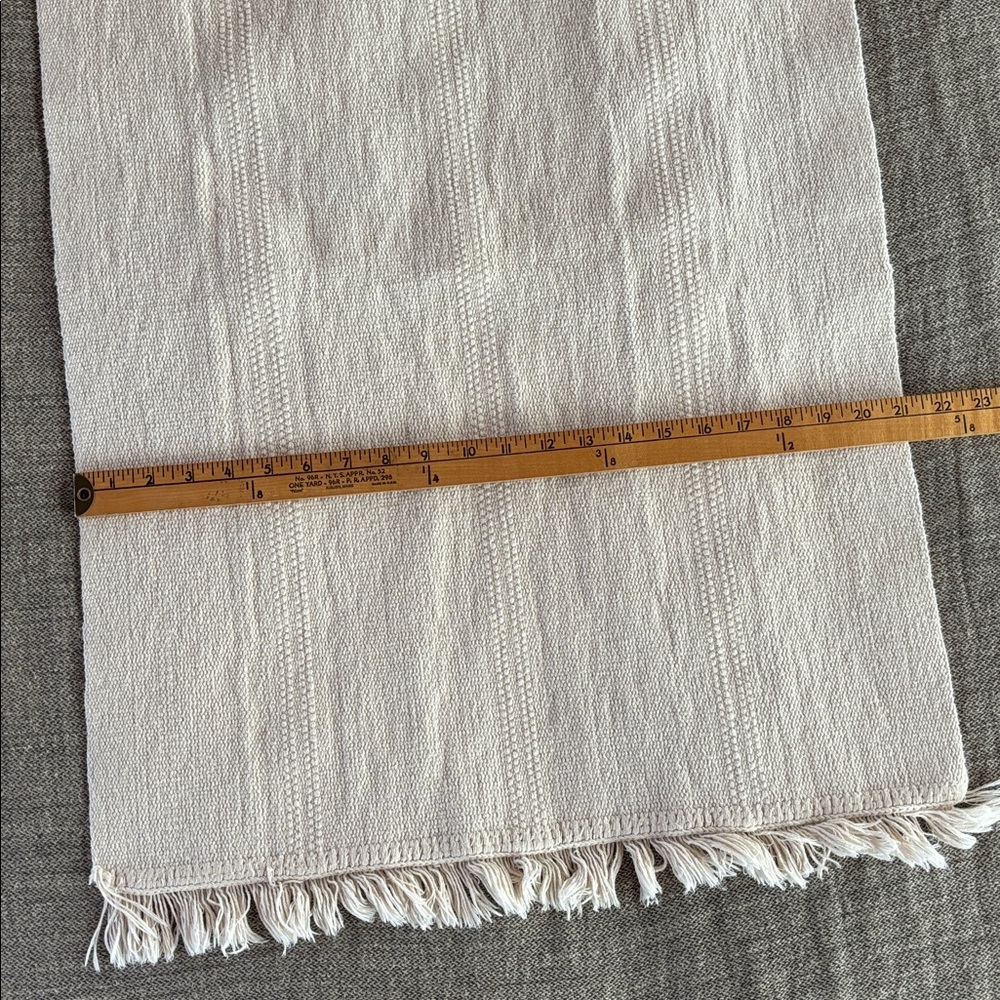 Simple Woven Cotton Rug - Picture 4 of 4